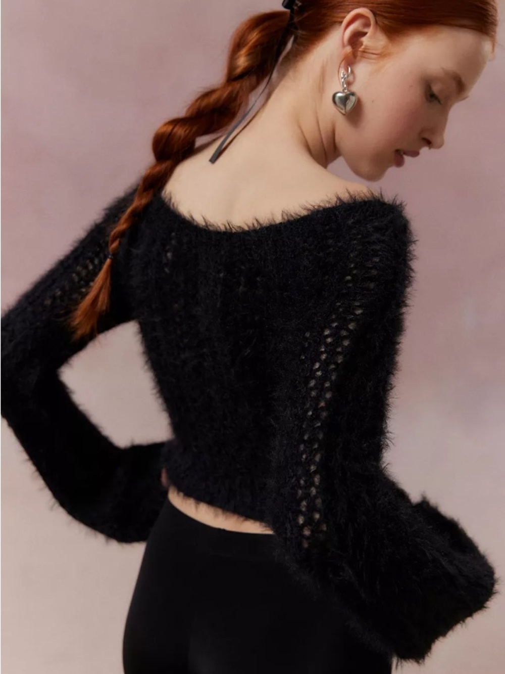 Kimchi Blue Chloe Fuzzy Pullover Sweater Black - Size XS